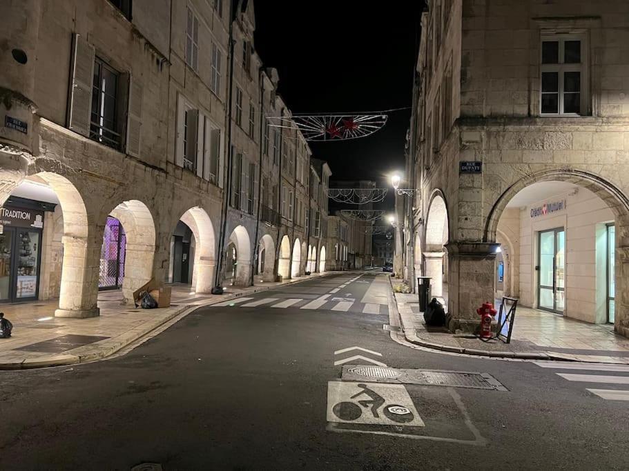 Ferienwohnung Le Logis Des Templiers Vieux Port La Rochelle  Exterior foto